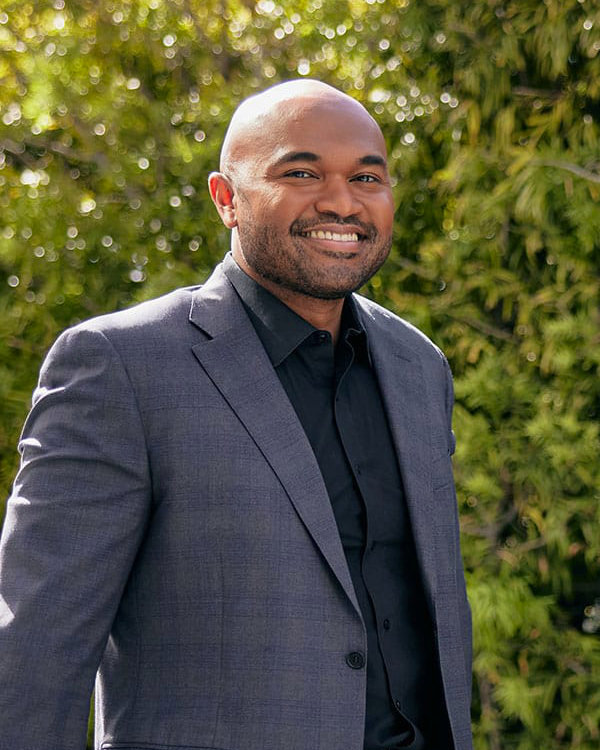 Dr. Thomas Satterwhite - FTM Top Surgery California